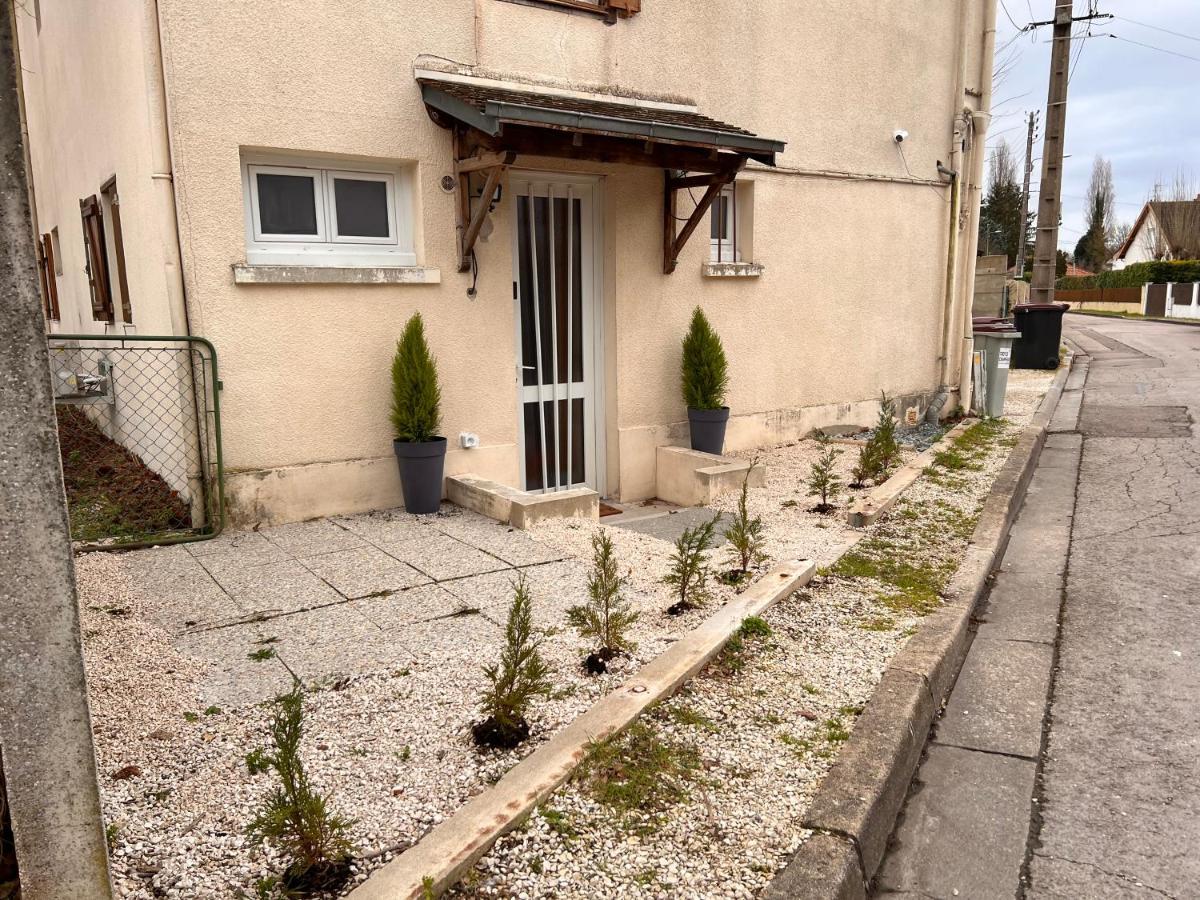 Ferienwohnung T2 Cosy / Quartier Calme / Magasins D'Usine A Proximite Saint-Julien-les-Villas Exterior foto
